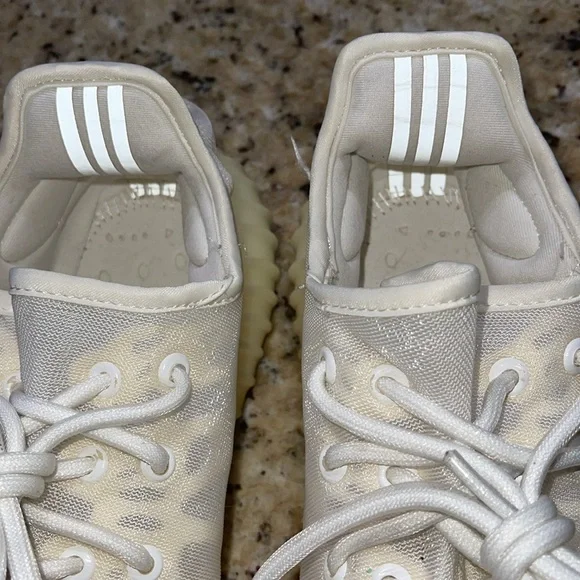 Yeezy Boost 350 V2 in Cream and Tan